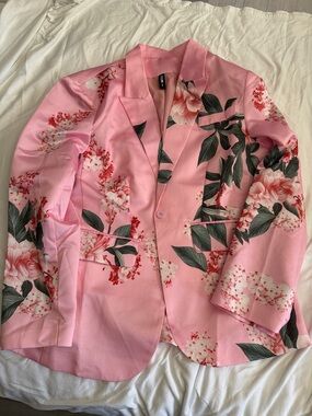 STYLEWE Pink Floral Women’s Blazer with Green Leaf Print